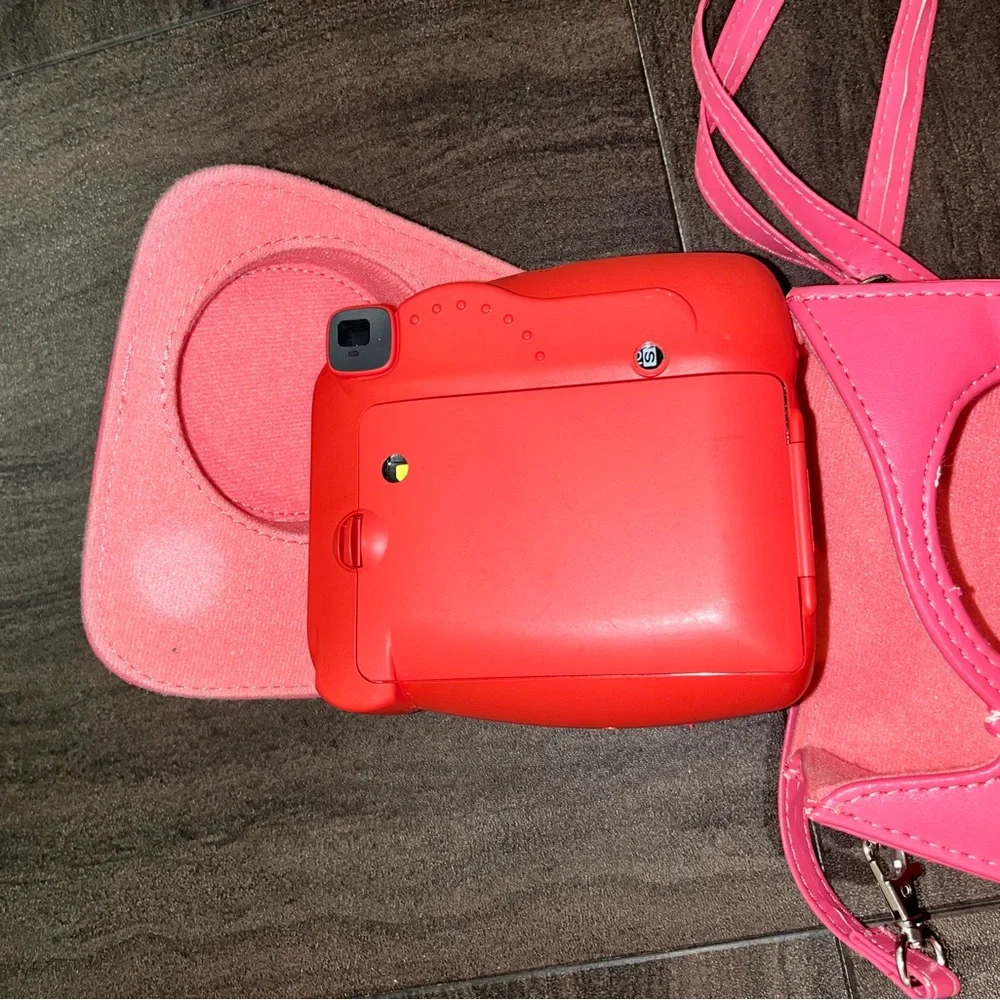 Fujifilm Instax Mini 8 Red Instant Camera with Pink Case